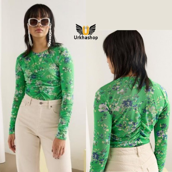 Women floral with ruched long sleeves green colored top