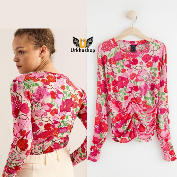 Women floral with ruched long sleeves top